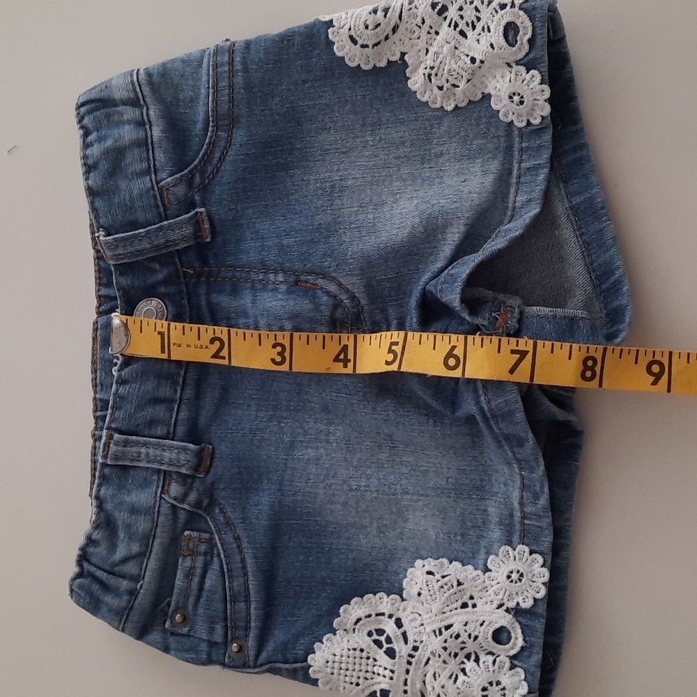 Shorts by Cat & Jack - Size 3T - Picture 6 of 6